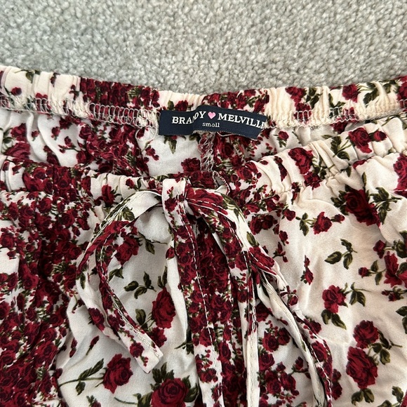 Brandy Melville Shorts - Picture 2 of 4